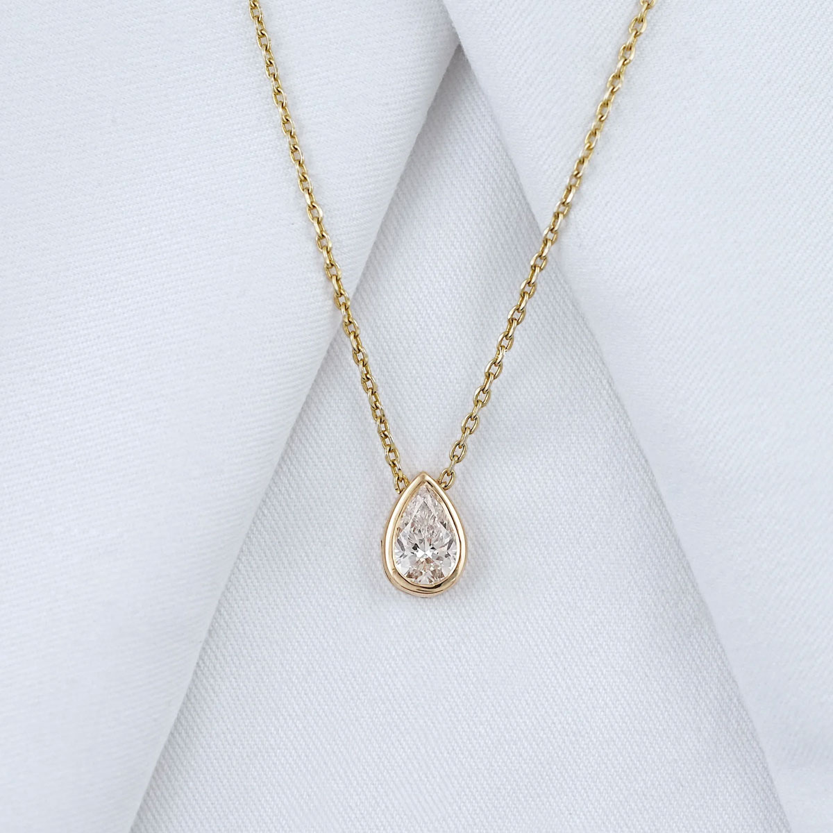 1‑4캐럿 페어 컷 베젤 세팅 모이사나이트 솔리테어 펜 - Bezels Set Pendant 리뷰 및 가격